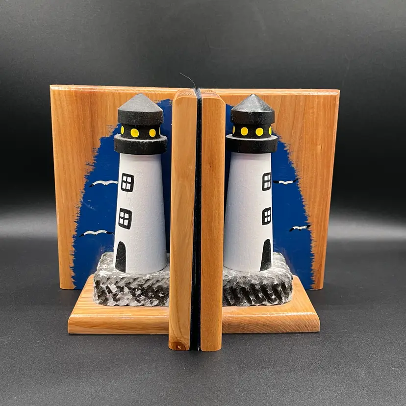 #31 Pair Of Wooden Painted Lighthouse “Prison Art” Hand Made Bookends 7.5”