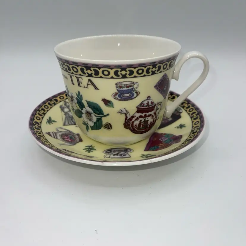 Roy Kirkham 1998 Vintage English Bone China "Flying Cloud Ship" Cup/saucer