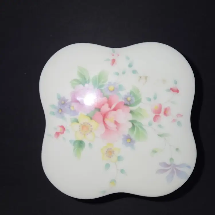 Royal Doulton Trinket Box Bone China Handpainted Marked Vintage 1985