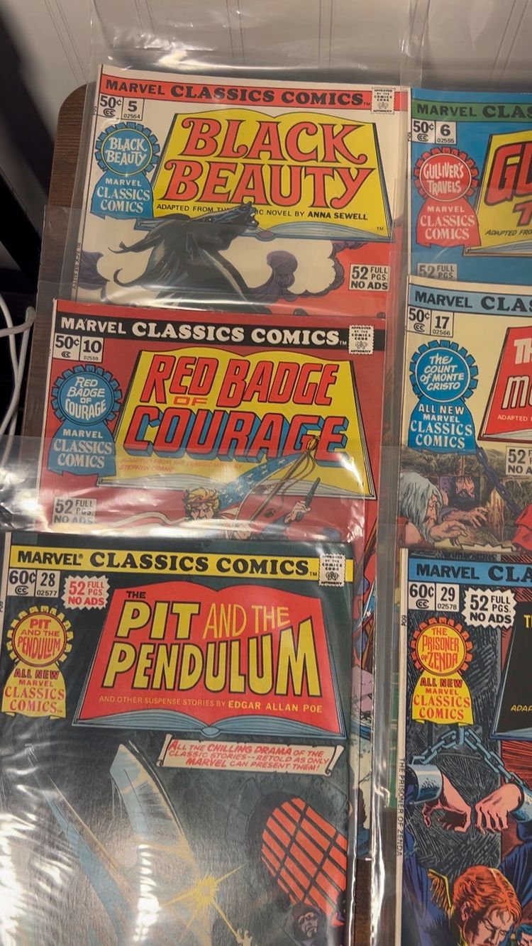 Lot Of 11 Marvel Classics Comics