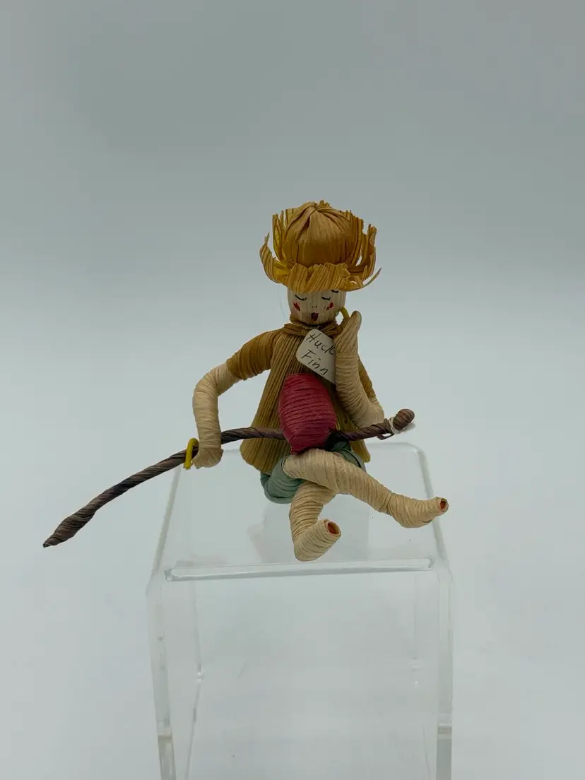 Vintage Retro Huck Finn Shelf Sitting Traditional Handmade Coiled Corn Husk Doll
