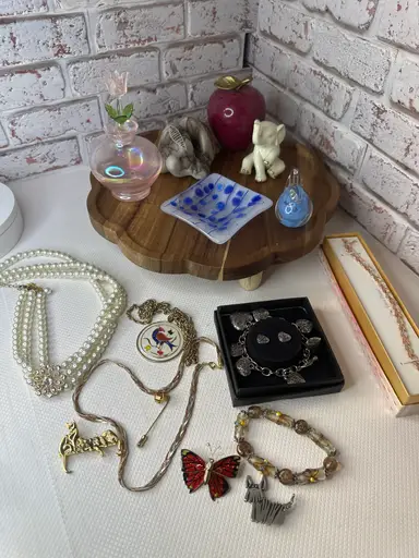 Come Back To Jewelry And Smalls 