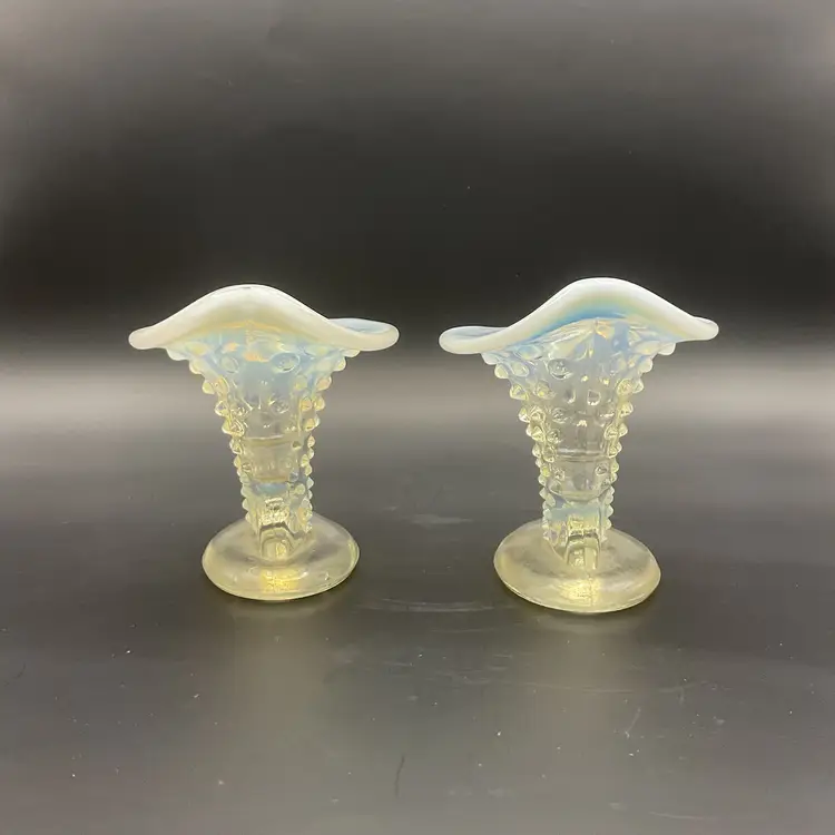 Vintage Fenton Hobnail Opalescent Cornucopia Horn Of Plenty Vase Set Of Two 3.5 In H