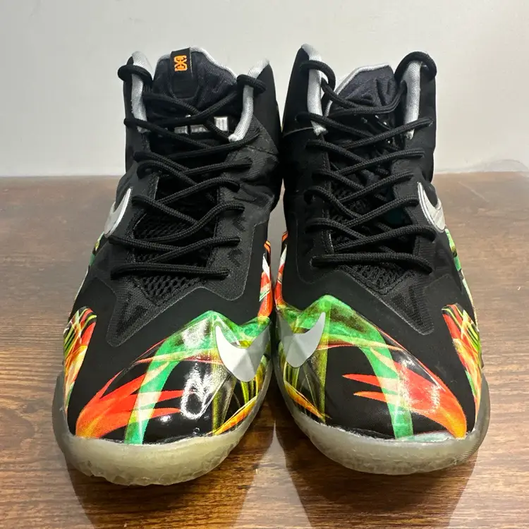 Nike LeBron 11 Everglades - Size 5Y