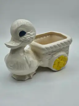Ceramic White Duck w/Wagon Planter