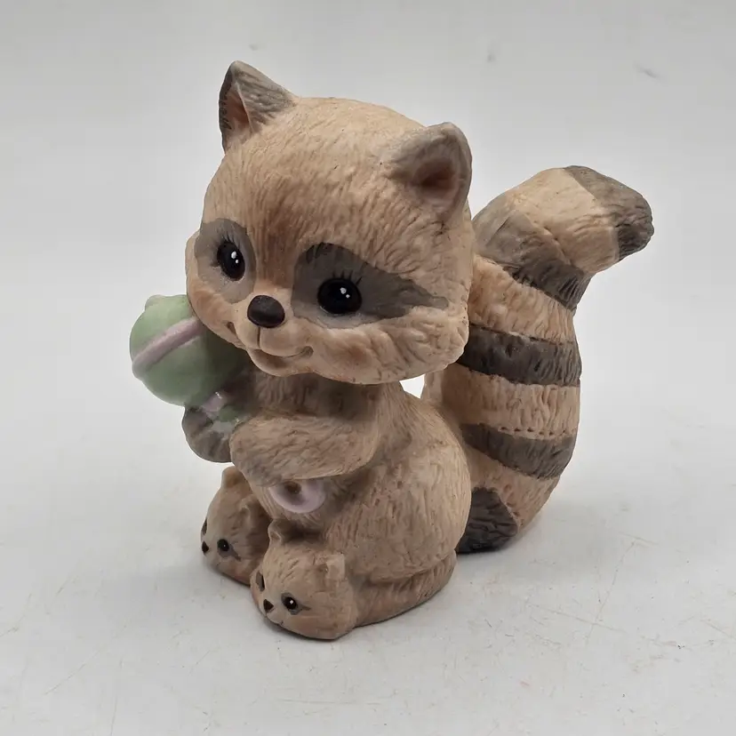 Baby tenderfeet baby raccoon Figurine 1986 enesco Imports vintage