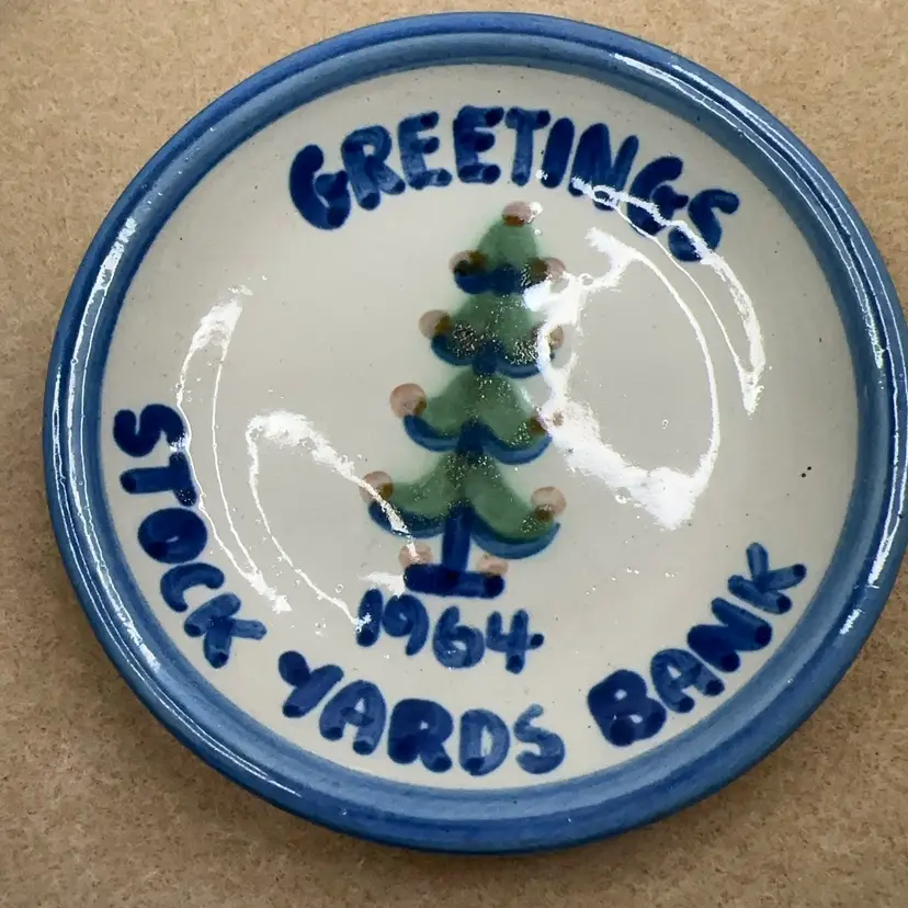 #01 - M.A. Hadley Stockyard Bank Dish 2