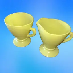 Vintage MCM Modern Creamer And Sugar Bowl Set Produced By The Hazel-Atlas Glass Company