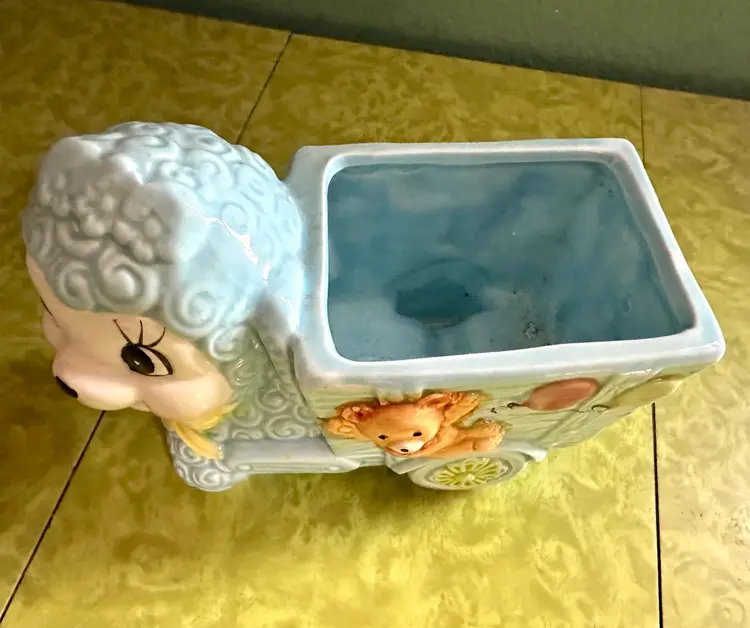 Relpo Baby Lamb Planter