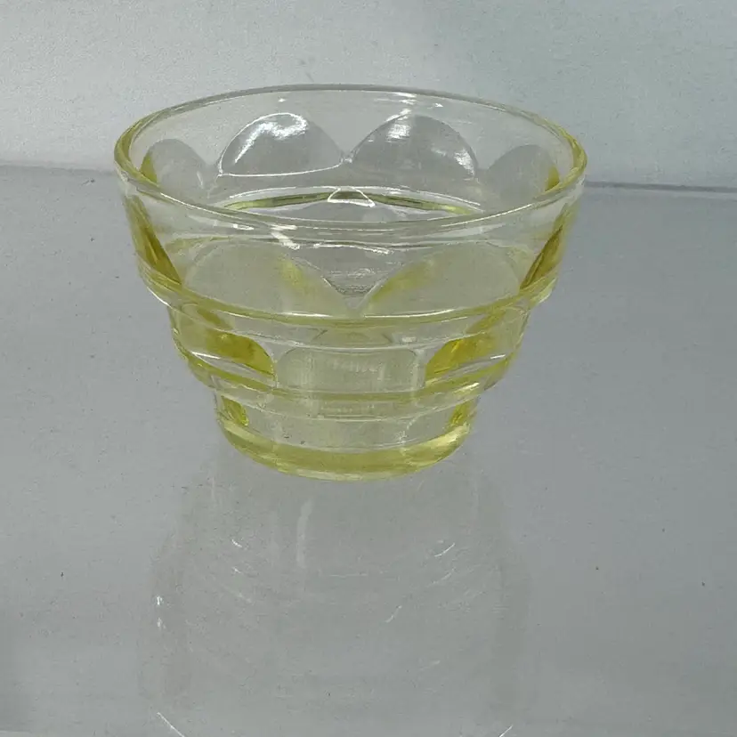 Small Yellow Depression Glass Bowl/cup