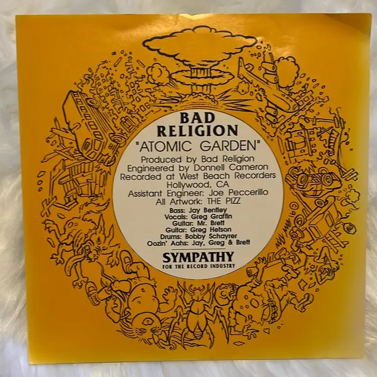 Bad Religion 45 Single atomic garden released 1991. This is the sympathy for the record industry edition that is etched on one side great condition, no scratches. Cool addition to your record collection. #vinyl #etched #badreligion