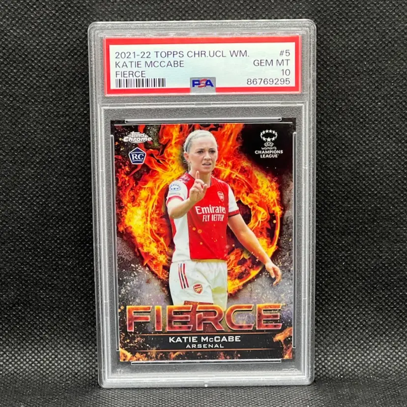 Katie McCabe 2021/22 Topps Chrome Fierce PSA 10 Arsenal Soccer Card