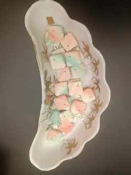 Vintage Czech Glass Scalloped Top Drilled Clam Seashell Beads