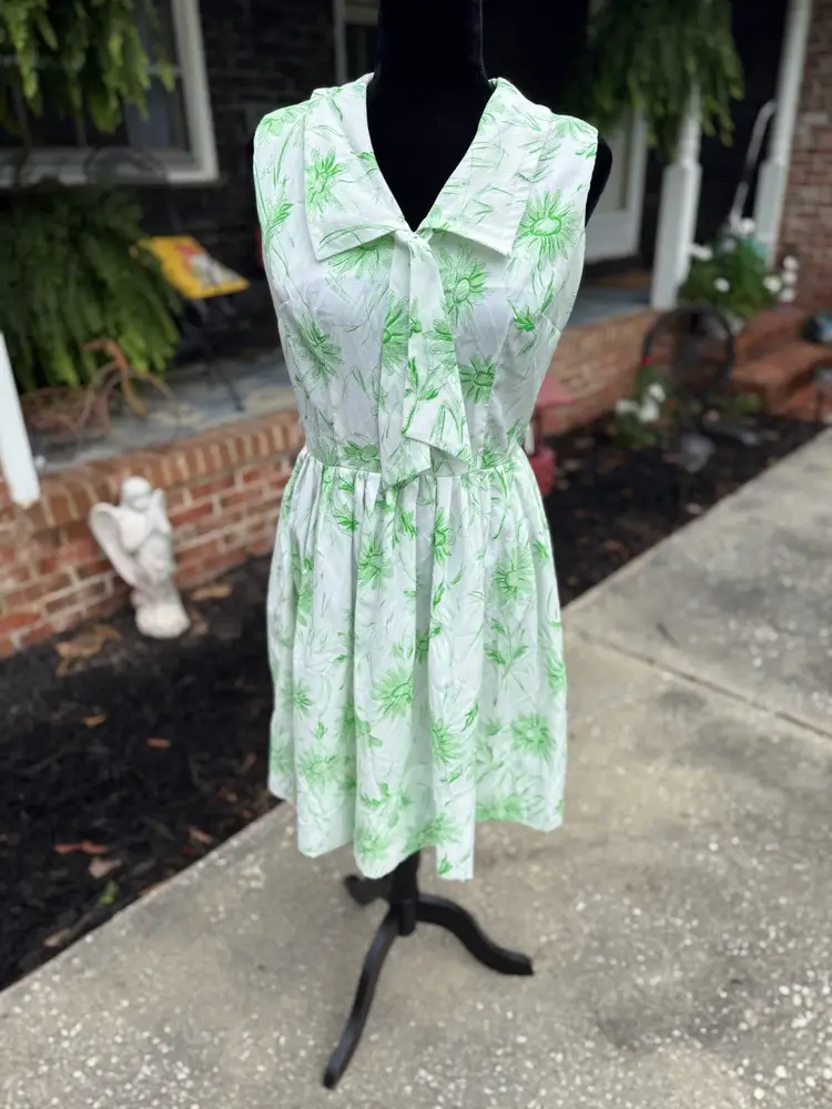 1960’s Bowneck Dress