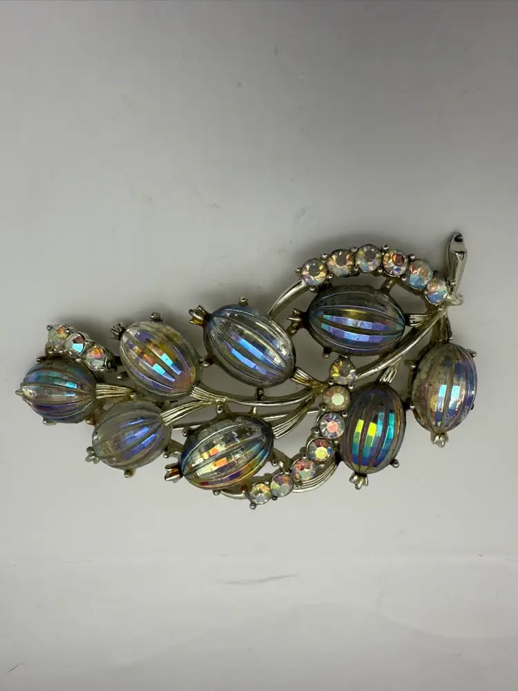 Spectacular Coro Pegasus Iridescent Melon Cut Glass AB Rhinestone Brooch 2.5”