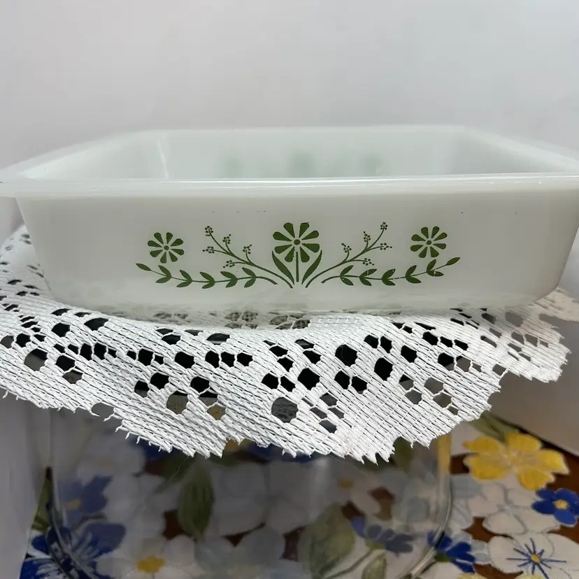Vintage Glasbake J2428 8” Square Casserole/Baking Dish Green Daisy/Crazy Daisy Pattern
