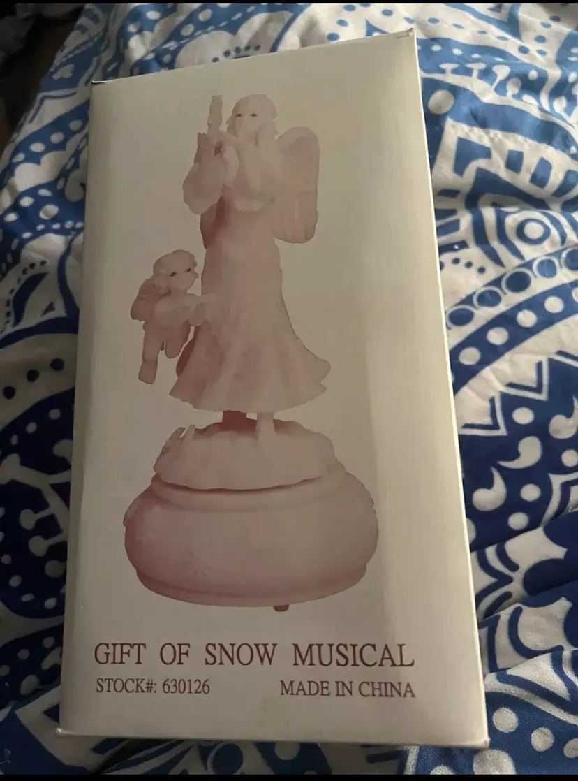 New House Of Lloyd Christmas Around The World Gift Of Snow Music Box Angel