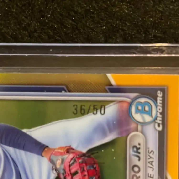 2024 Bowman Chrome #30 Vladimir Guerrero Jr. Gold Refractor 36/50 Blue Jays SP