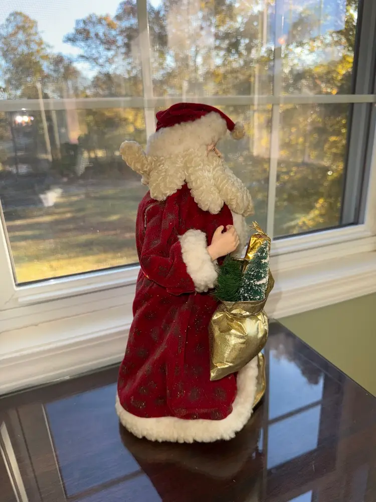 Vintage Old World St. Nick Santa Claus Christmas Tree Topper (16 in)