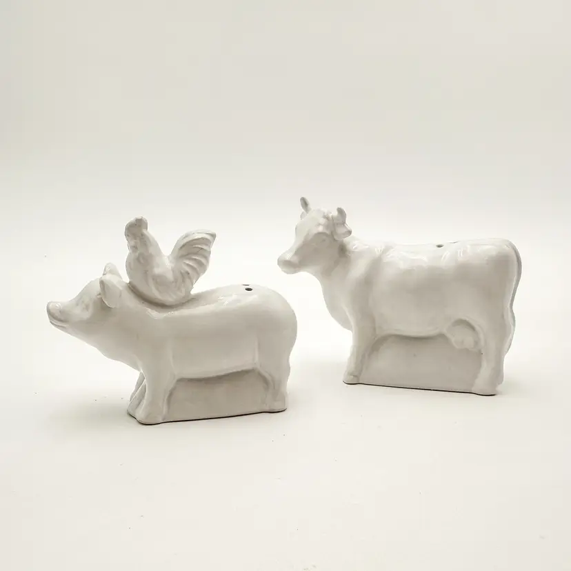 Cow Pig Chicken White Salt Pepper Set 3.5" x 1.25" x 3" B25