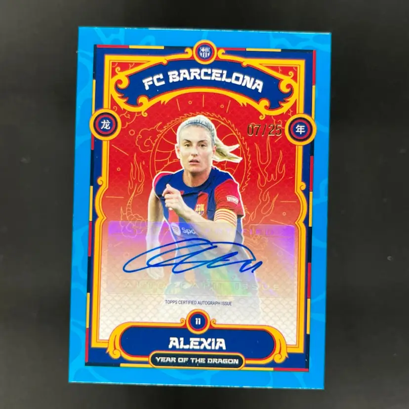 Alexia Putellas 2023/24 Topps Year Of The Dragon Blue Autograph /25 Soccer Card (damage)