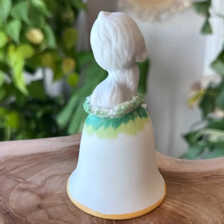 Spring 3.5" Doggy Bell