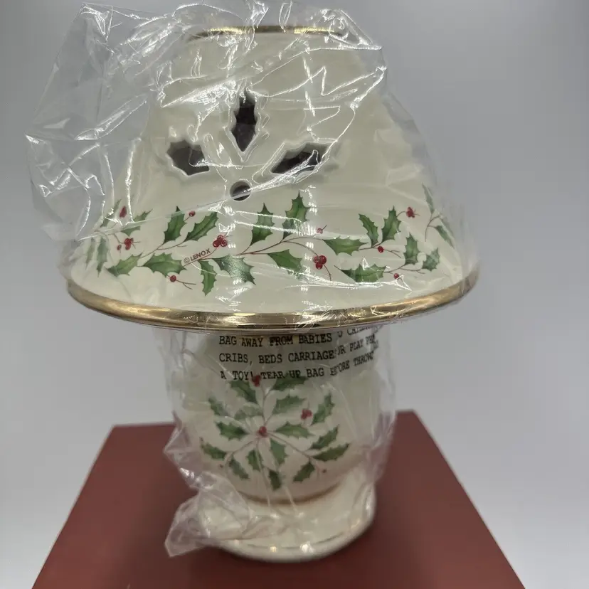 Lenox Candle Holder Holiday Christmas Lamp with Shade 10in USA Large Box