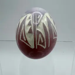 Silas Navajo Pottery Etched Incised Signed Silas Nav USA Egg