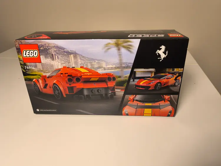 LEGO Ferrari 812 Competizione 76914