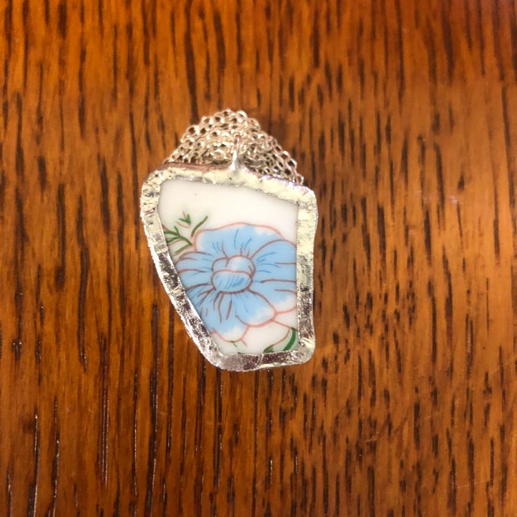 Oodelally Shop Broken Pottery Artisan Made Pendant Floral Plate Handcrafted Necklace 7/8 in x 1 in