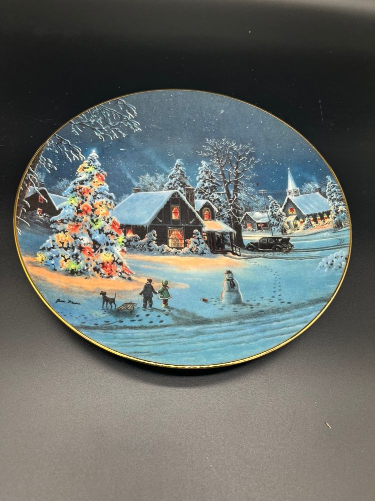 Vintage Bradford Exchange Collectible Plate - "Oh Christmas Tree" by Jesse Barnes