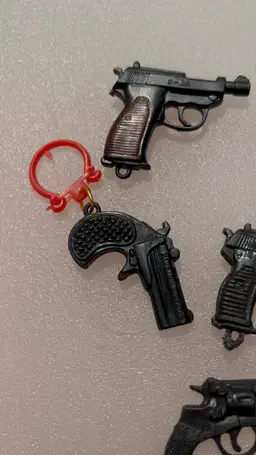 Lot Vtg Plastic Gun Key holders