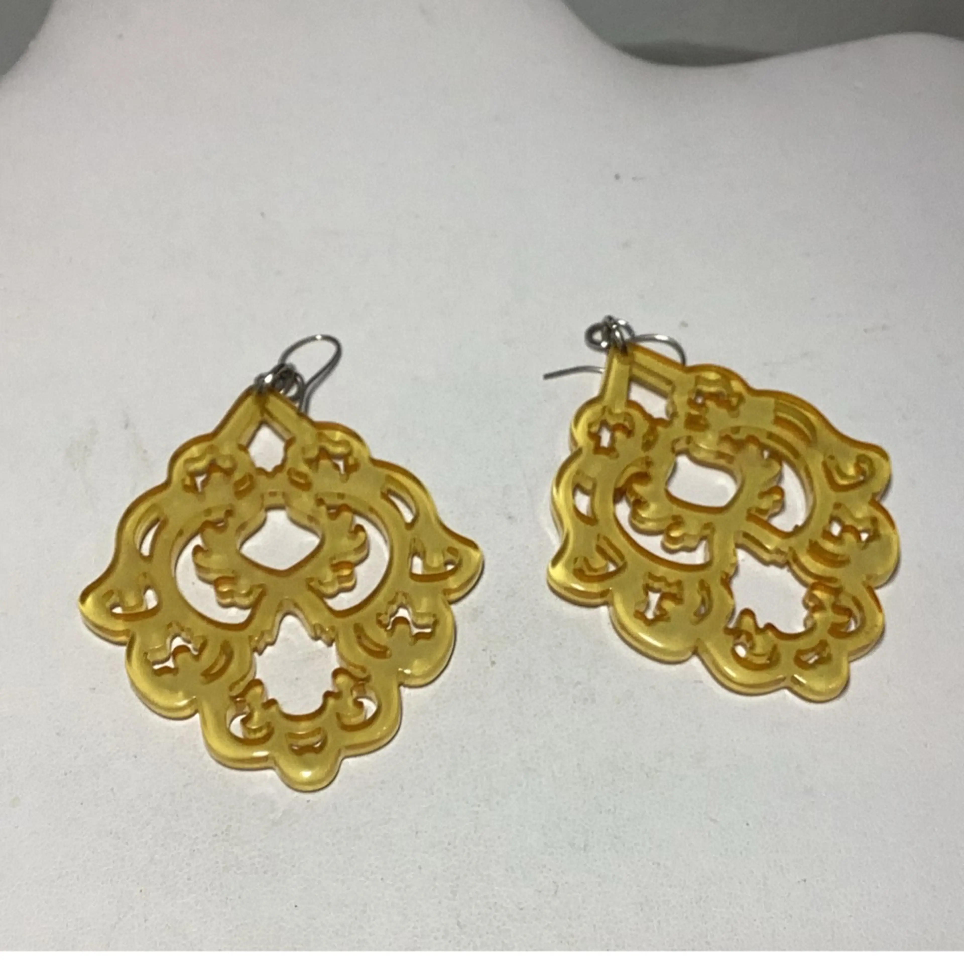 Image 2 of 2