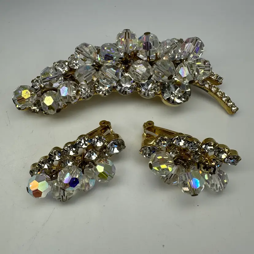 Juliana D & E AB Crystal Rhinestones Cha Cha Leaf Gold Tone Brooch & Earrings