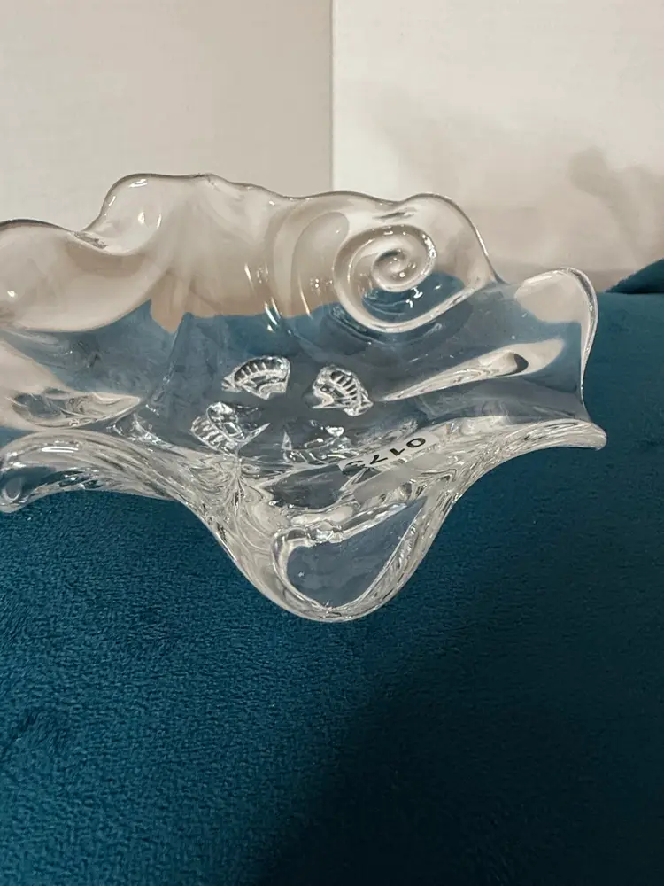 Murano-Style Clear Art Glass Freeform Bowl – Swirled Rim Organic Sculpted Dish