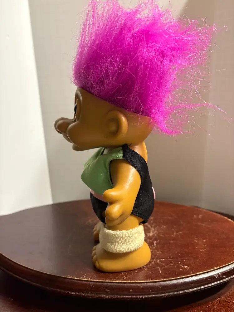 9” Russ Troll Exercise Queen In Green