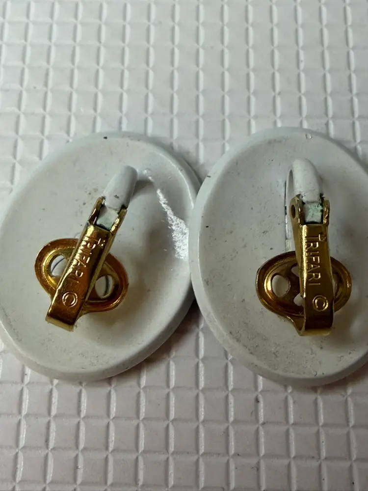 tafari Earring As Is 1”