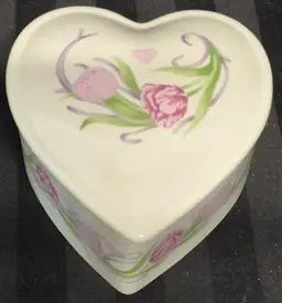 Vintage Large Heart Shape Trinket Box - Ceramic Korea