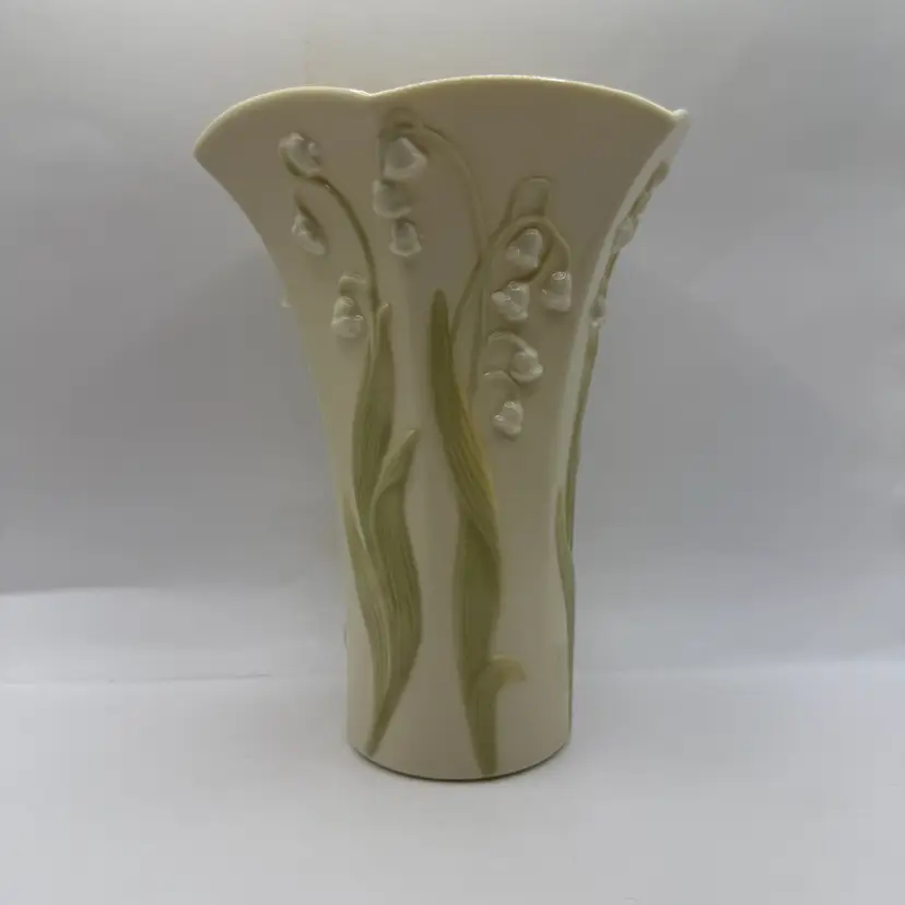 Lenox Floral Blossoms Lily Of The Valley Hand Crafted Porcelain Vase 7”