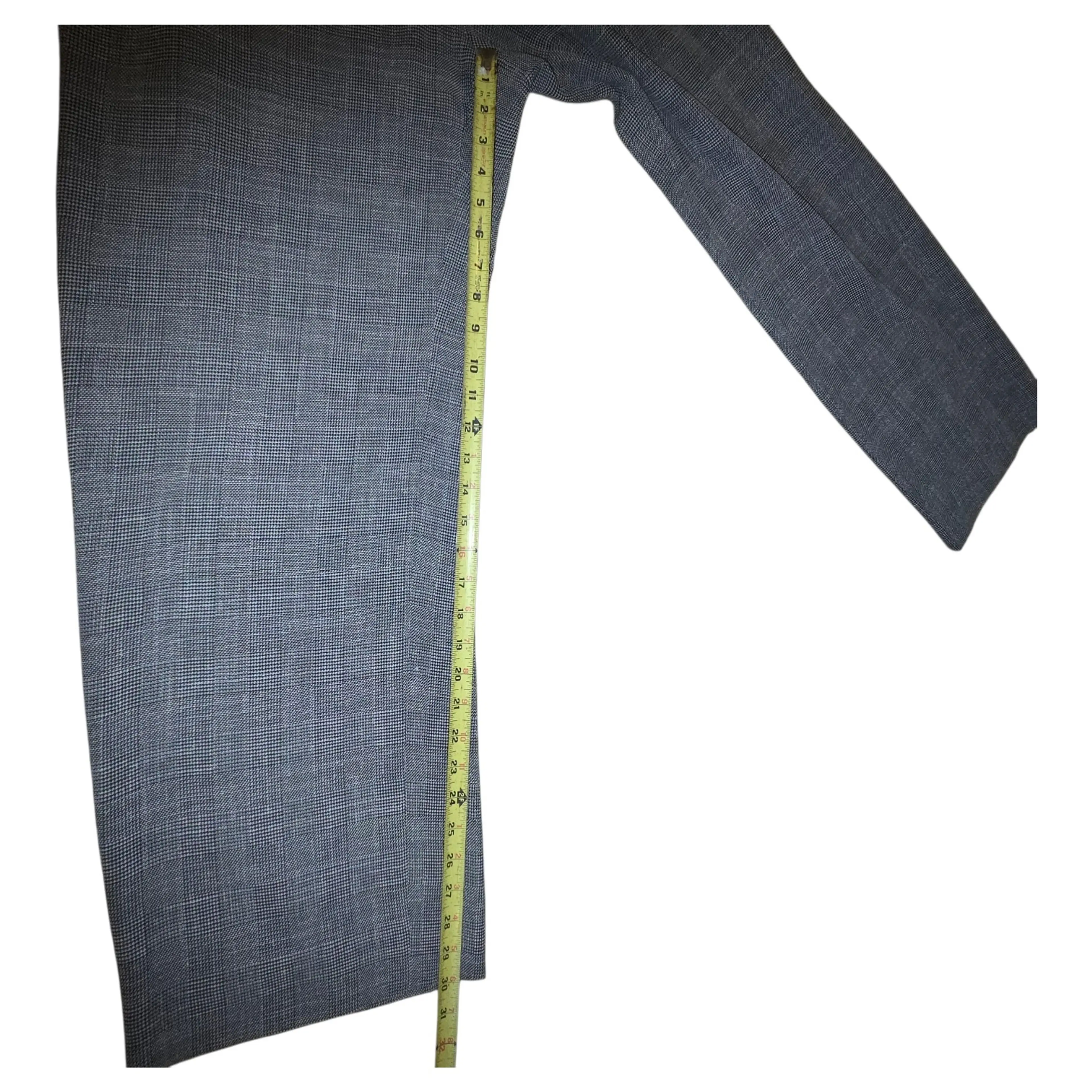 Image 2 of 24
