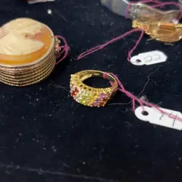 Small Goldtone Ring Small Sz 5ish