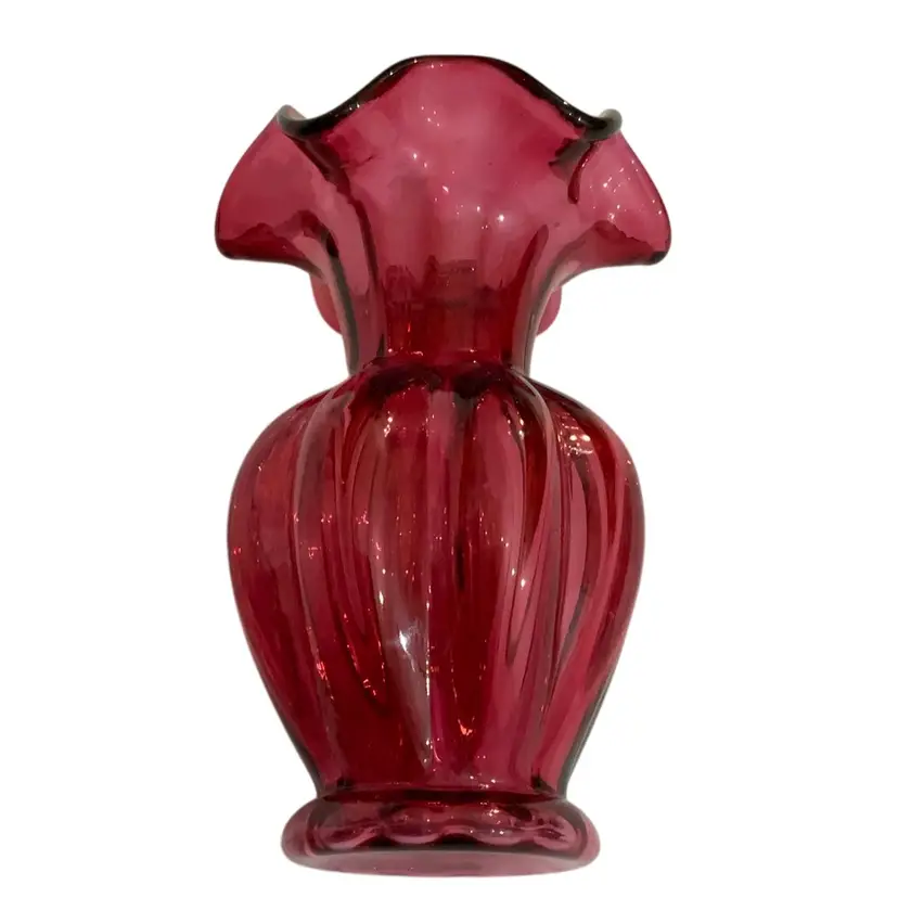 Gorgeous Vintage Fenton Ruffled Top Cranberry Glass Ribbed Vase 5.5” Tall And 3.5” Diameter