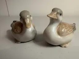 Vintage HOMCO Small Ducks Figurine Ceramic Set of 2 MADE IN JAPAN