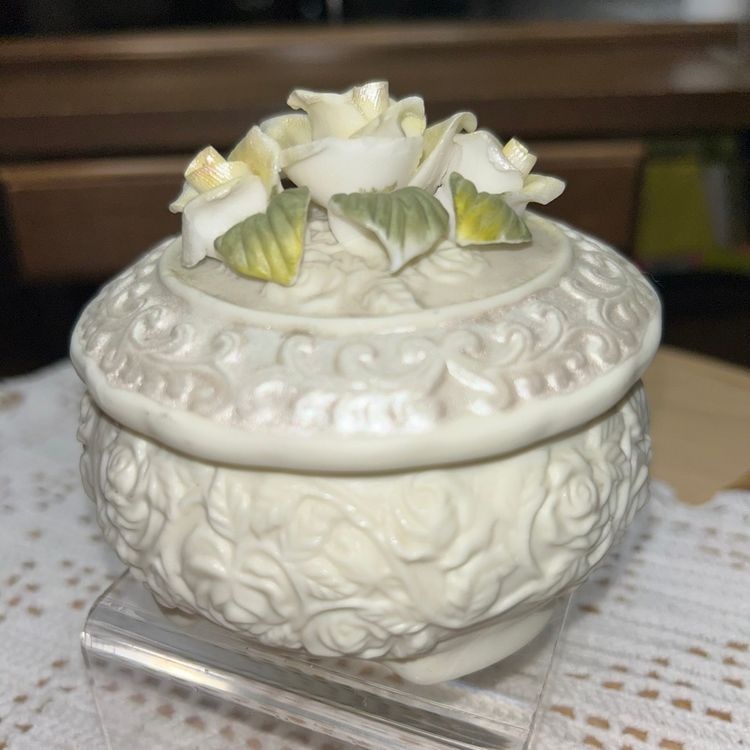 Vintage Capadimonte Style Trinket Box Bisque with Applied Rose Beautiful Vintage Ivory