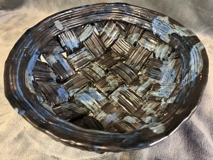 Vintage Lg Handmade Art Studio Pottery Basket Weave Bowl Signed Black Blue Woven