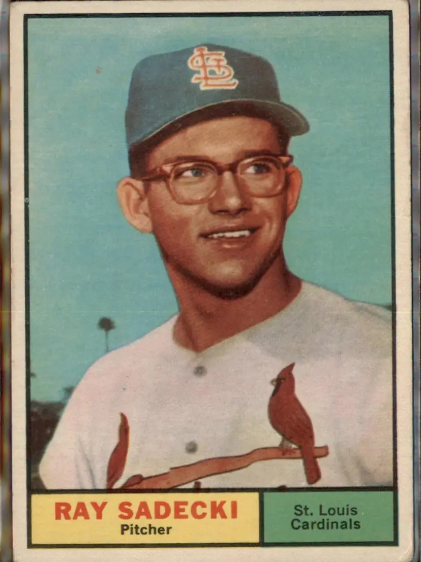 1961 Topps #32 Ray Sadecki - ( ) - St. Louis Cardinals