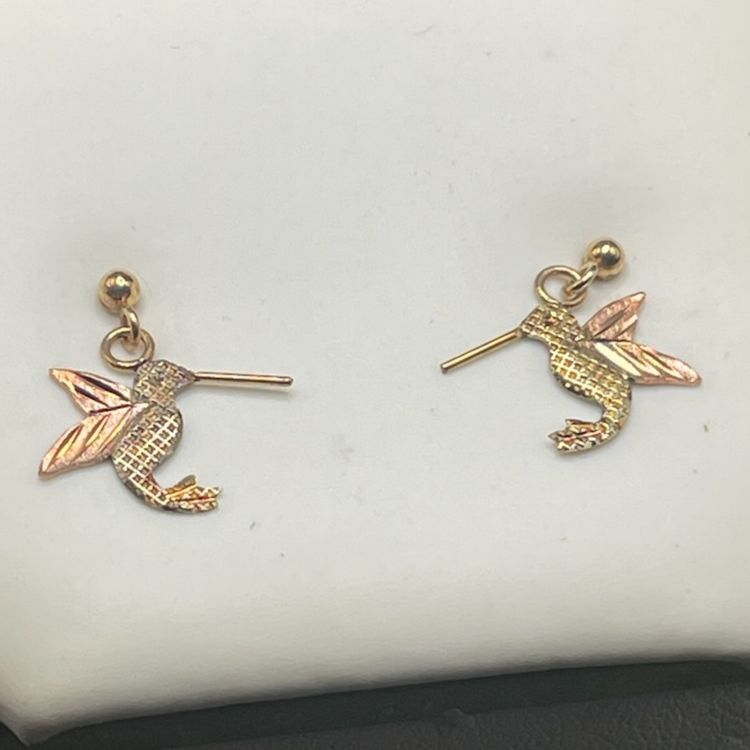 10K Black Hills Gold Hummingbird Stud Earrings – Two-Tone Rose & Yellow Gold