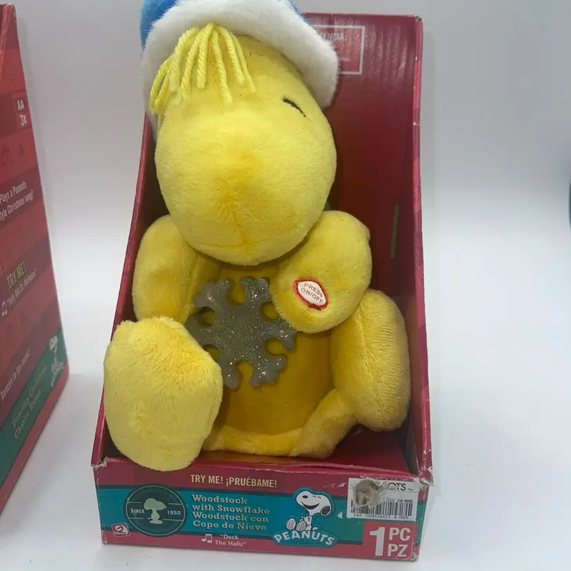 Holiday Woodstock With Santa hat, Dances to Deck The Halls & Has Snowflake