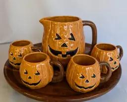 Brinn's Ceramic Halloween Jolly Jack O Lantern Beverage Pitcher 4 Mugs Set Taiwan