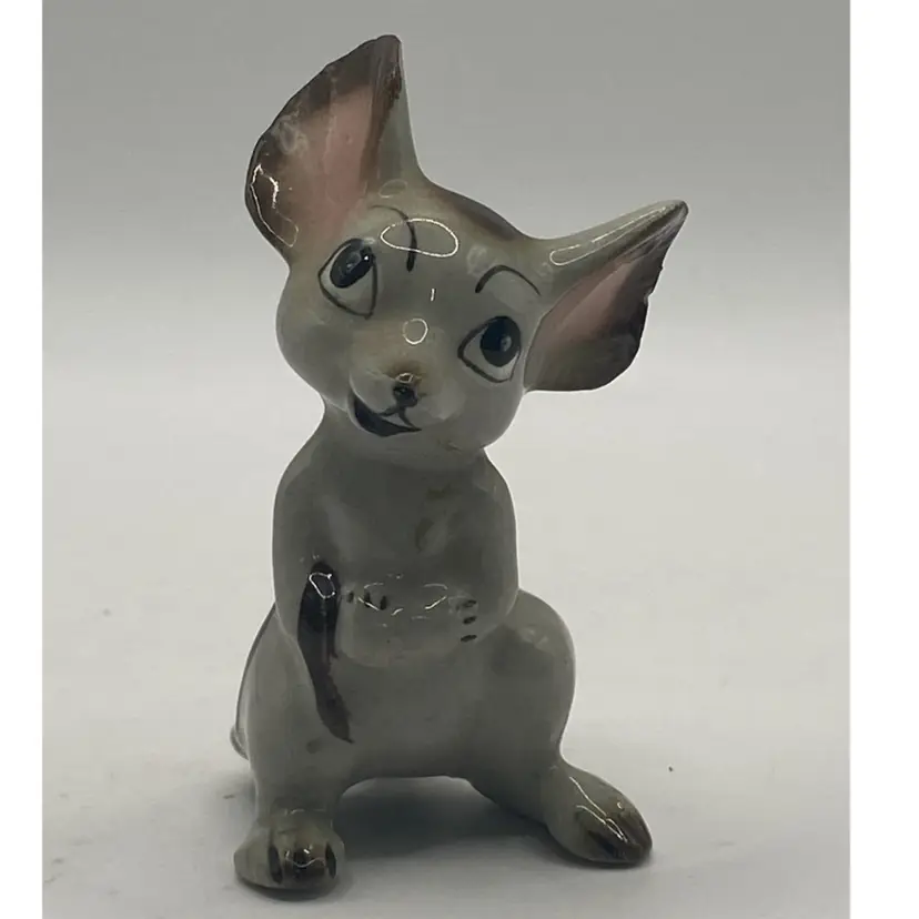 Vintage Ceramic Cutie Mouse, 2 3/8” Tall
